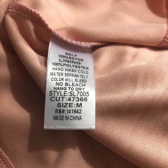 She+Sky Rose Open Shoulder Dress Size M NWT - Picture 7 of 8